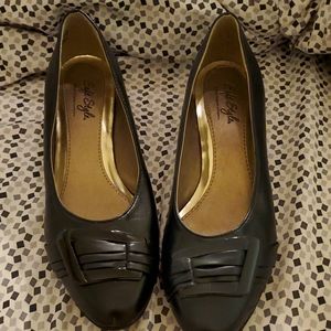 Hush puppy work wear shoes